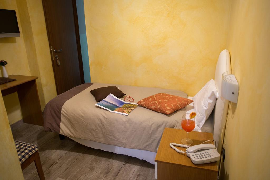 Locanda San Marco Torri Del Benaco Luaran gambar